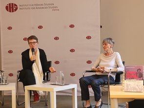 Alexandra Weiss und Susanne Feigl diskutieren über Wirken und Aktualität Johanna Dohnals.